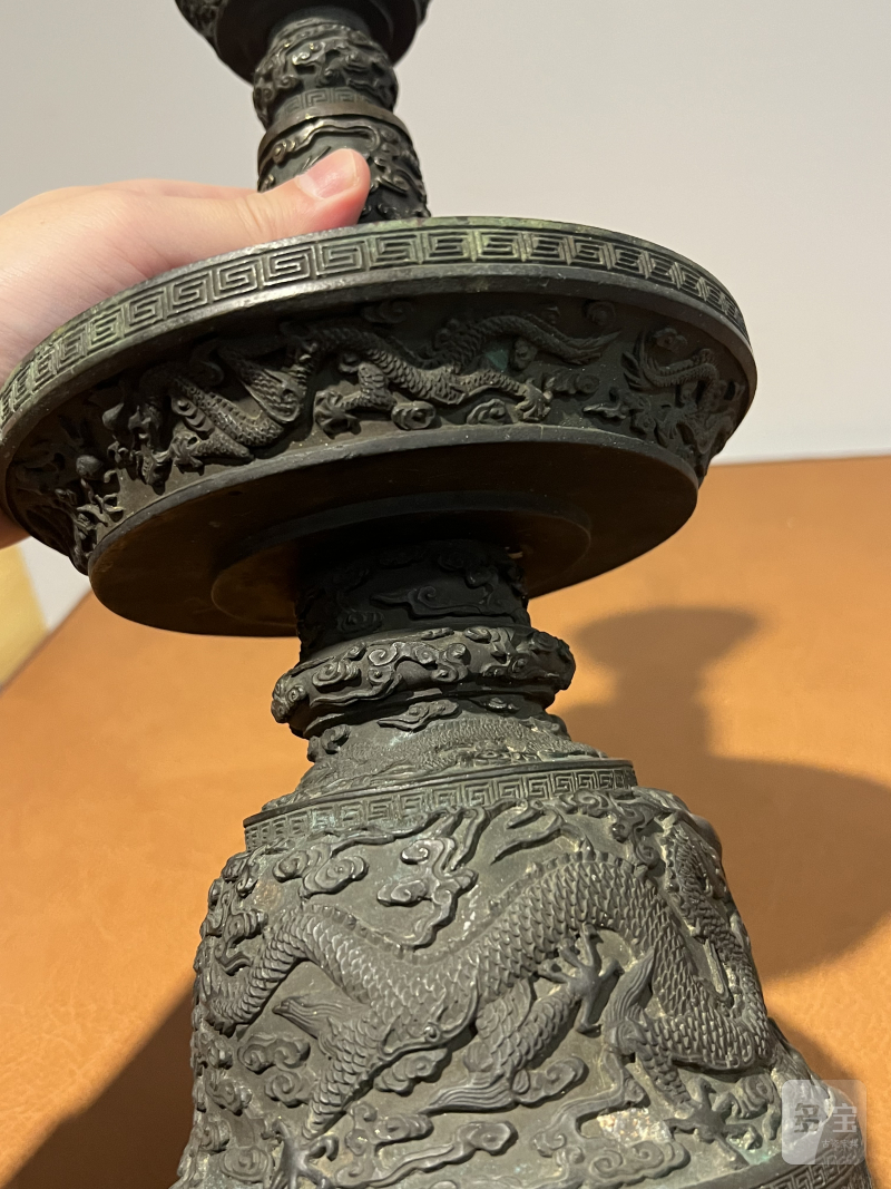 清乾隆 御制铜铸云龙烛台 - 图11